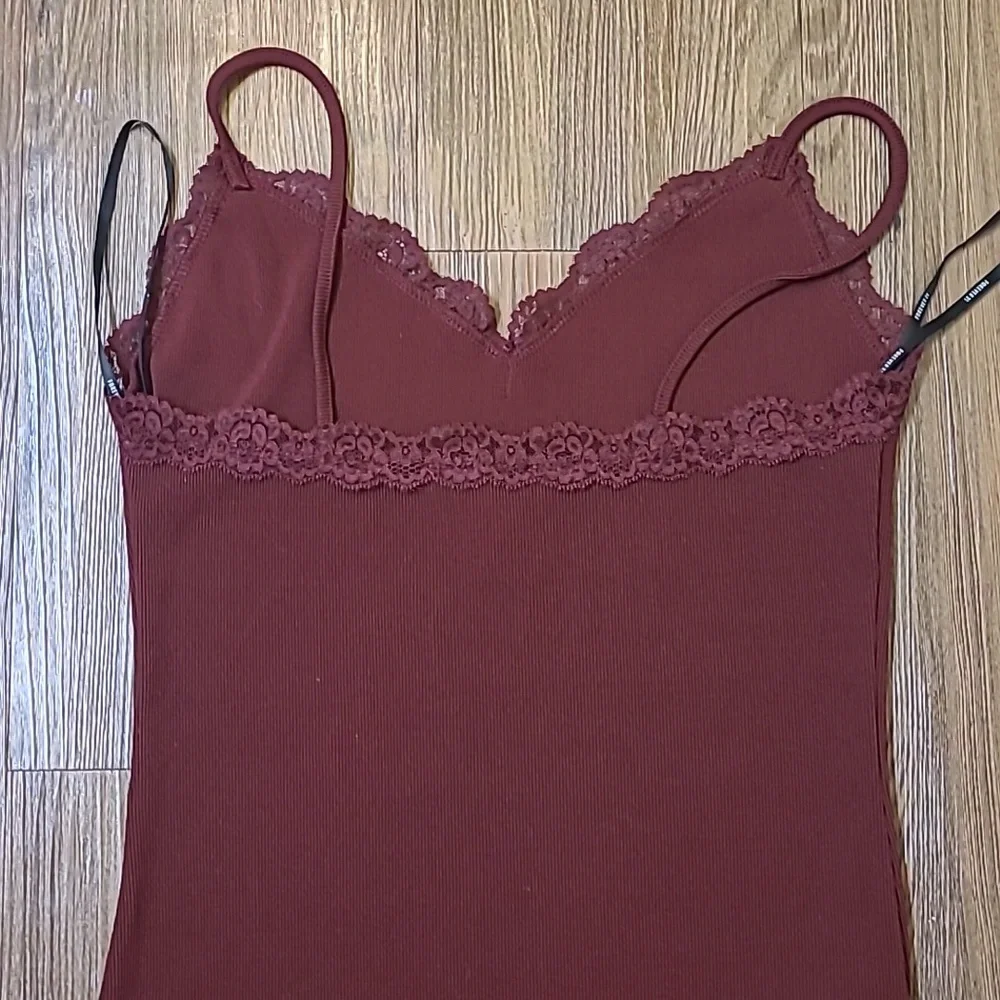 Forever 21 Burgundy Lace Trim Chemise used good condition.‎